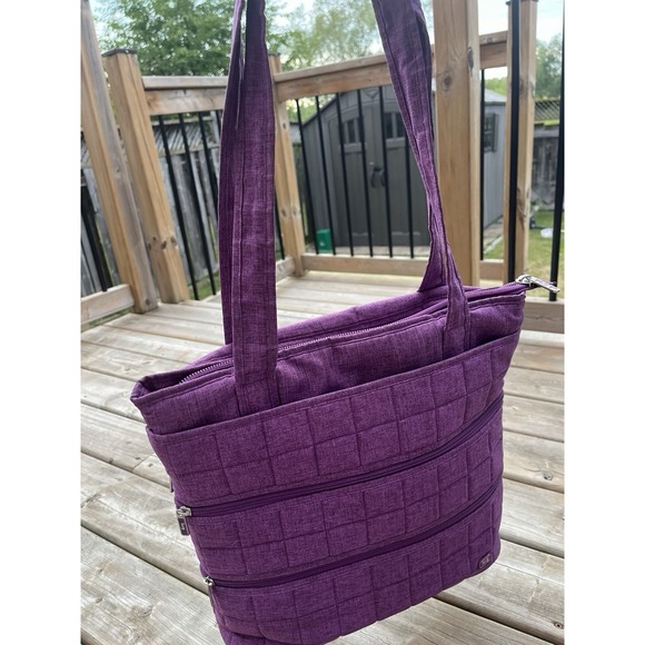 LUG Large Travel Bag, Light Purple Good Condition RFID - Picture 8 of 11